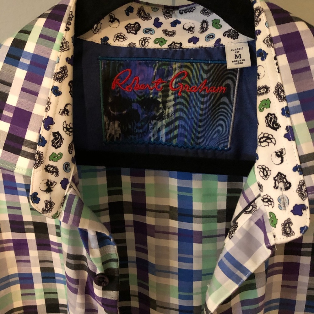 2/$50 Men’s short sleeve Robert Graham shirt med.